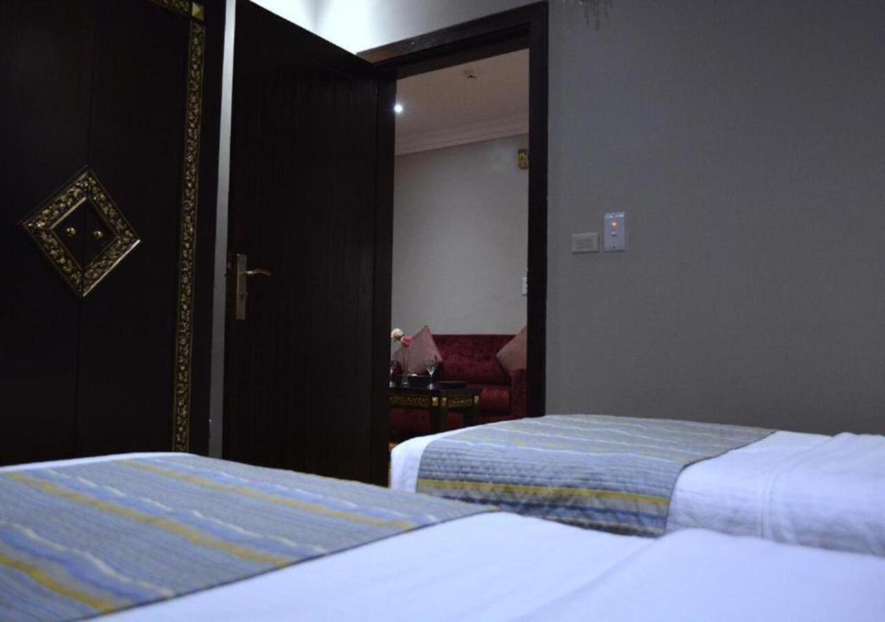 Tobal Al Hamra Hotel Apartments Yidda Exterior foto